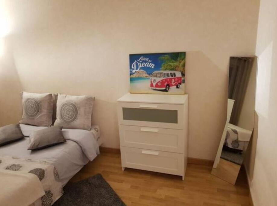 Le Rouennais Et Son Parking Prive Apartment ภายนอก รูปภาพ