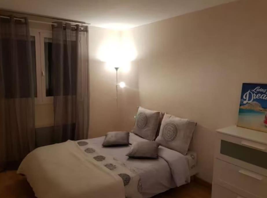 Le Rouennais Et Son Parking Prive Apartment ภายนอก รูปภาพ